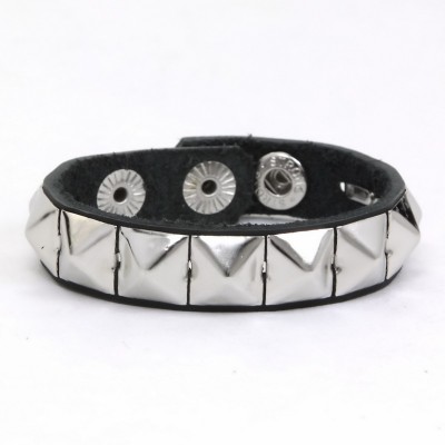 Напульсник пирамида 1 ряд 2