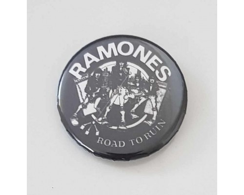 Значок Ramones 4