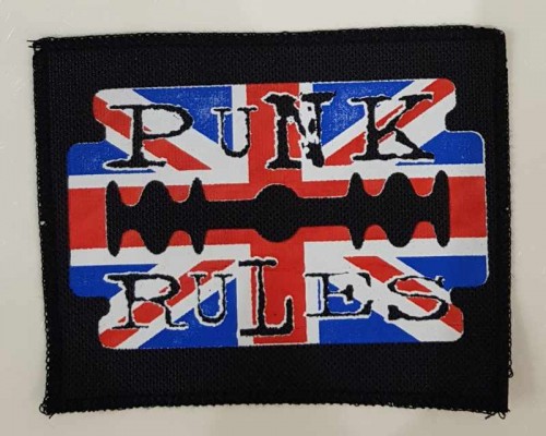 Нашивка Punks not dead 2