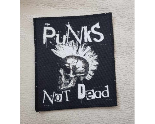 Нашивка Punks not dead 7